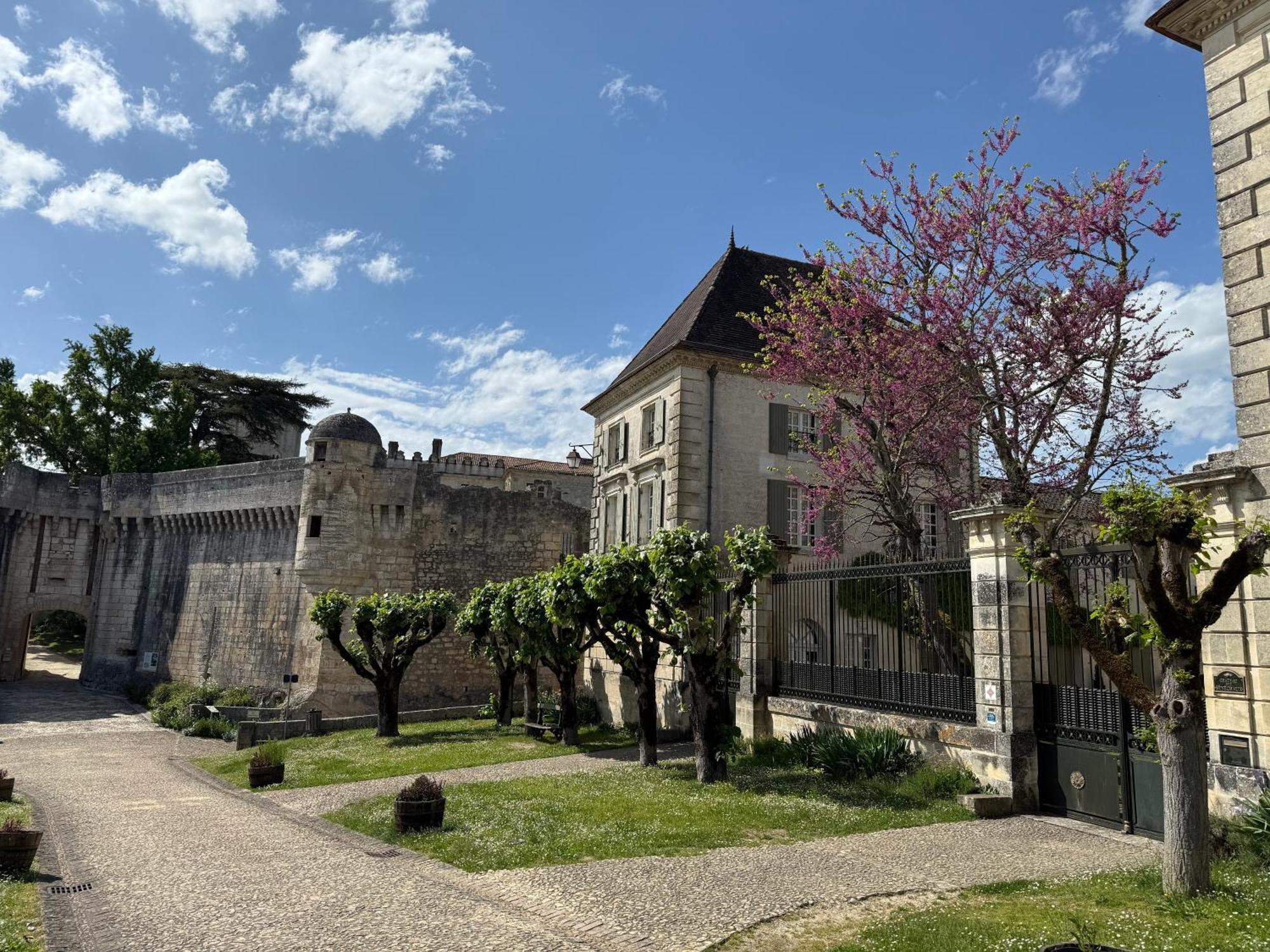 Vila "L'Annexe" Dournazac Exteriér fotografie