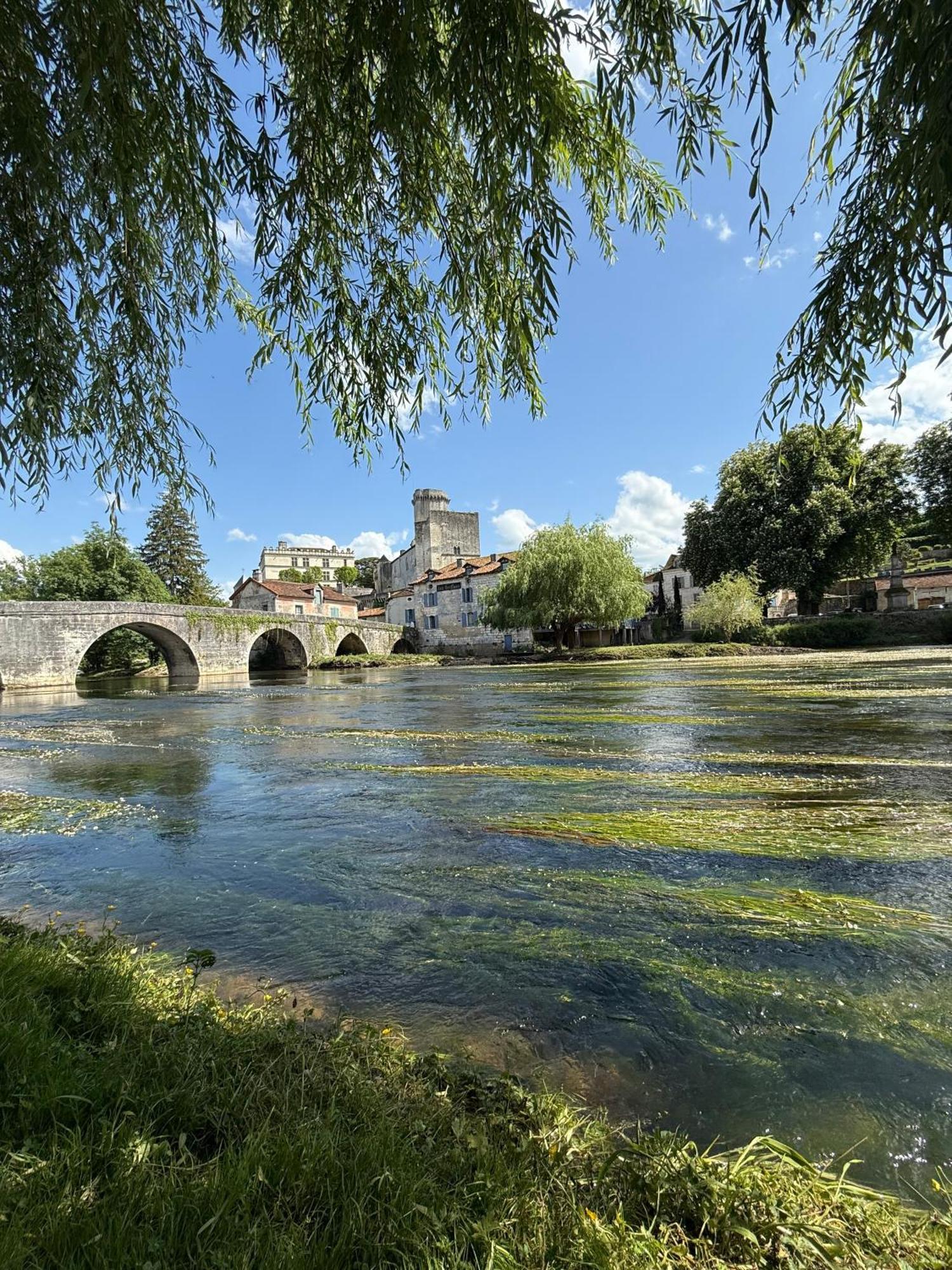 Vila "L'Annexe" Dournazac Exteriér fotografie